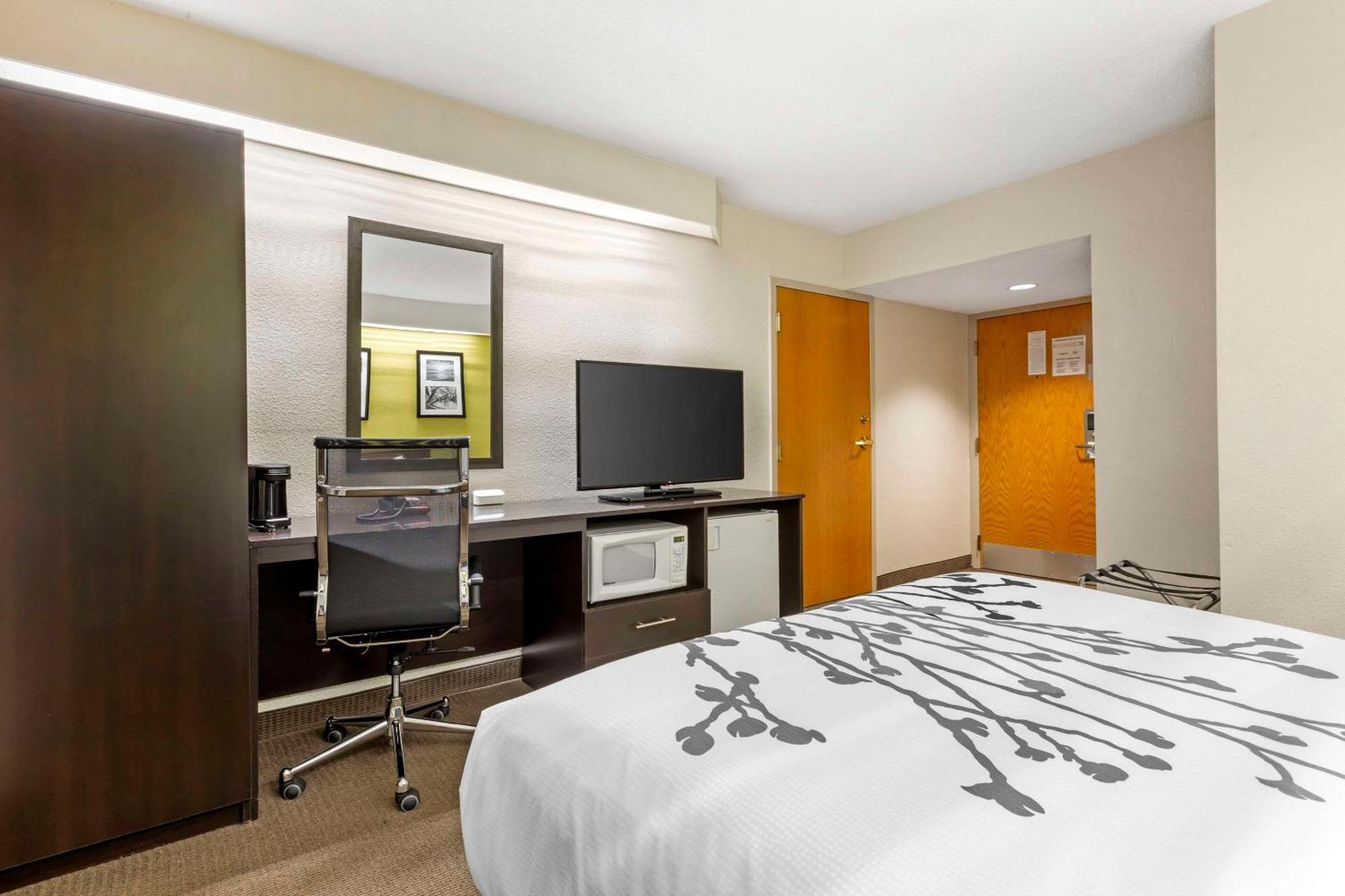 Sleep At Convention Center Inn