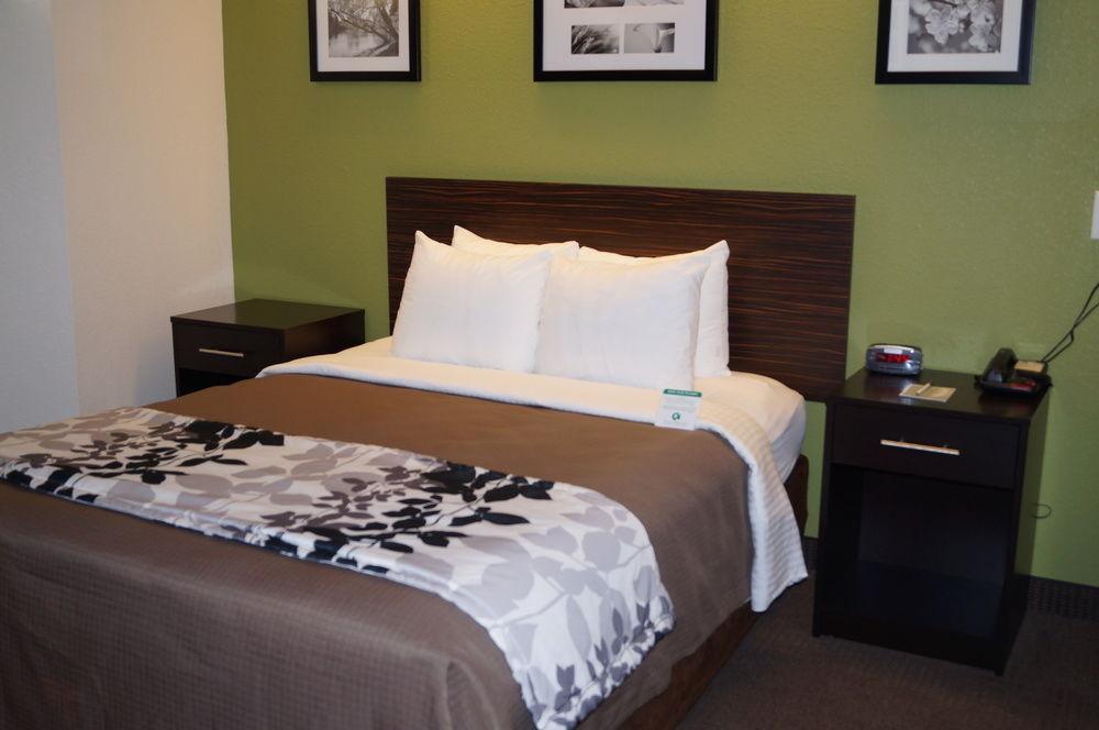 Sleep At Convention Center Inn